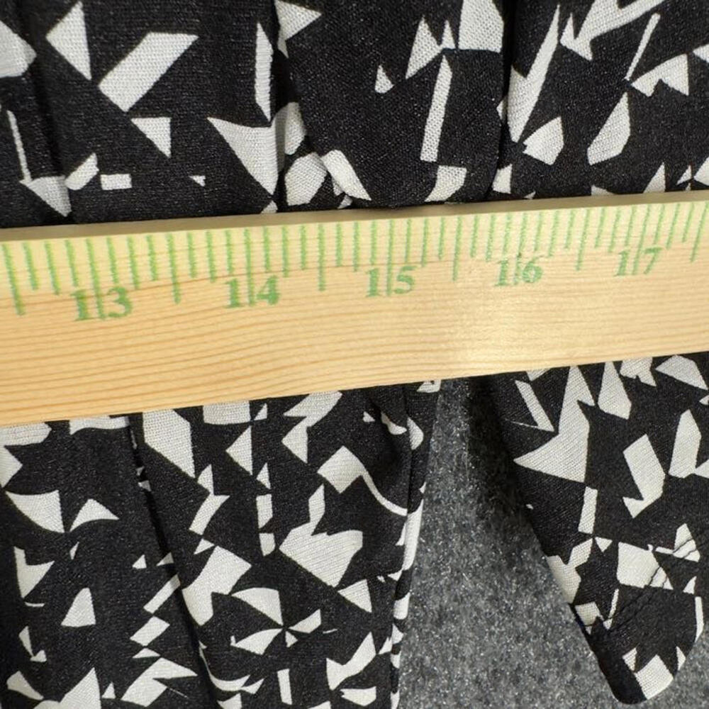 Cable & Gauge Blouse Women S Small Black Geometric Short Sleeve Round Neck - Picture 3 of 7